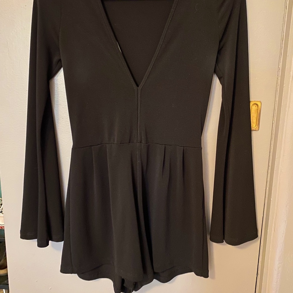 brandy melville flowy romper